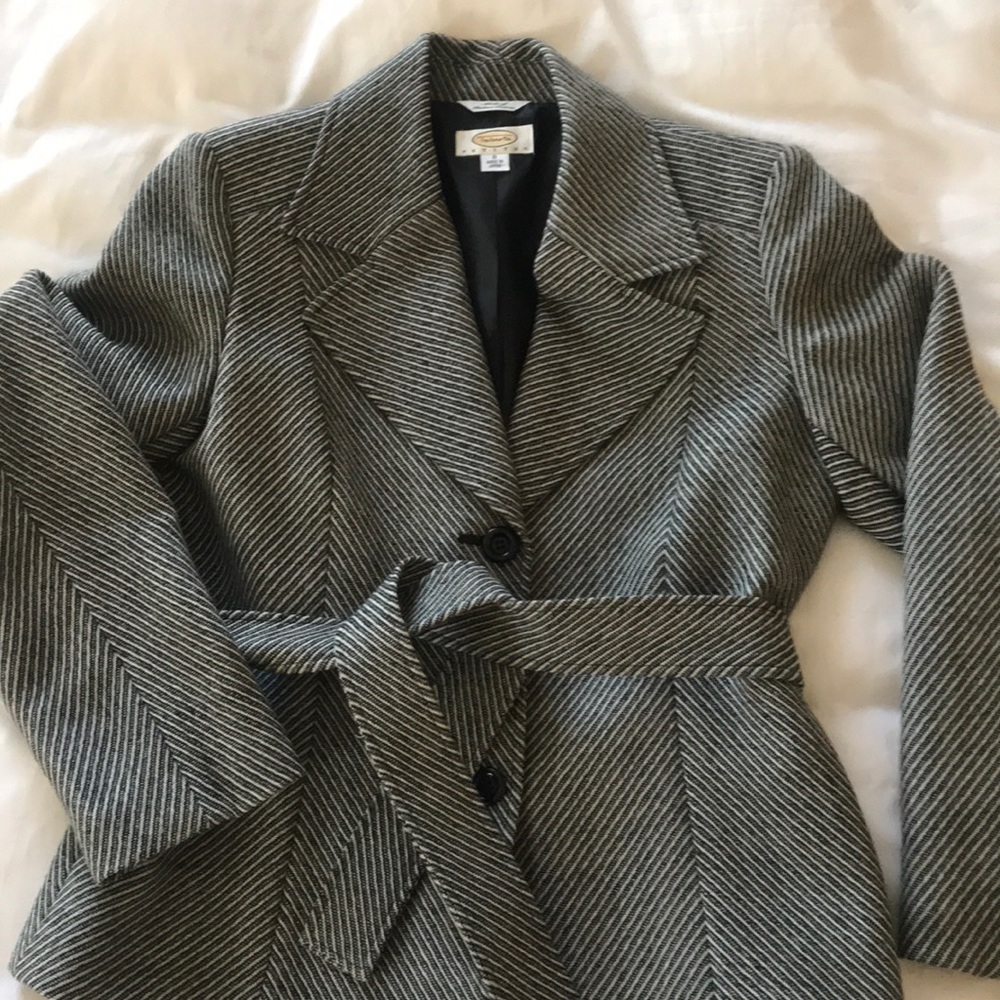 Pinstripe 3 button tie waist suit jacket